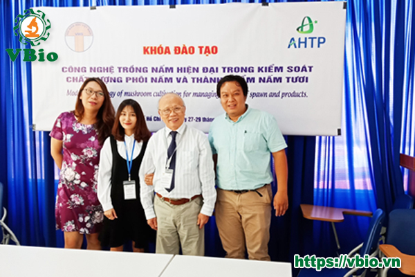 VIỆN NGHIÊN CỨU SINH HỌC ỨNG DỤNG THAM GIA LỚP TẬP HUẤN VỀ NẤM